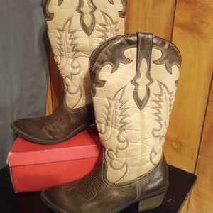 Coconuts by Matisse tan western size 6 boots